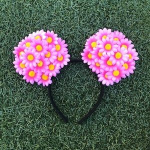 Ombre Pink Sunflower Ears